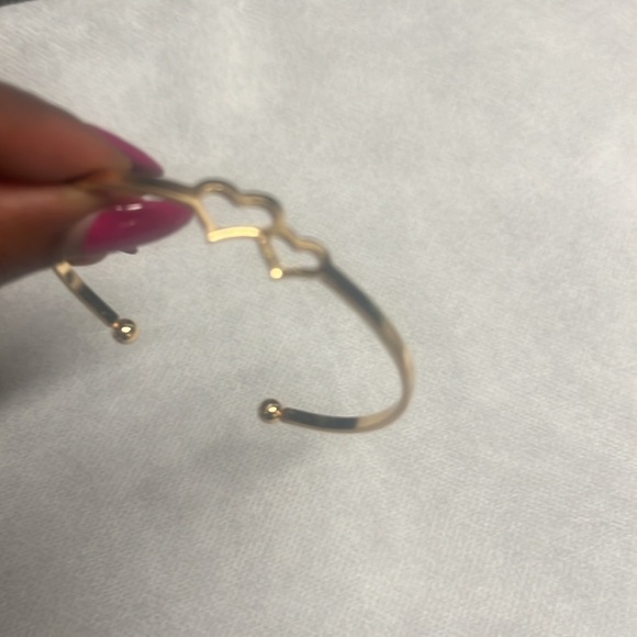 6 bracelets with different shapes - $5 - Picture 6 of 9